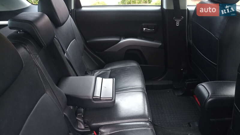 Позашляховик / Кросовер Mitsubishi Outlander XL 2008 в Чорноморську