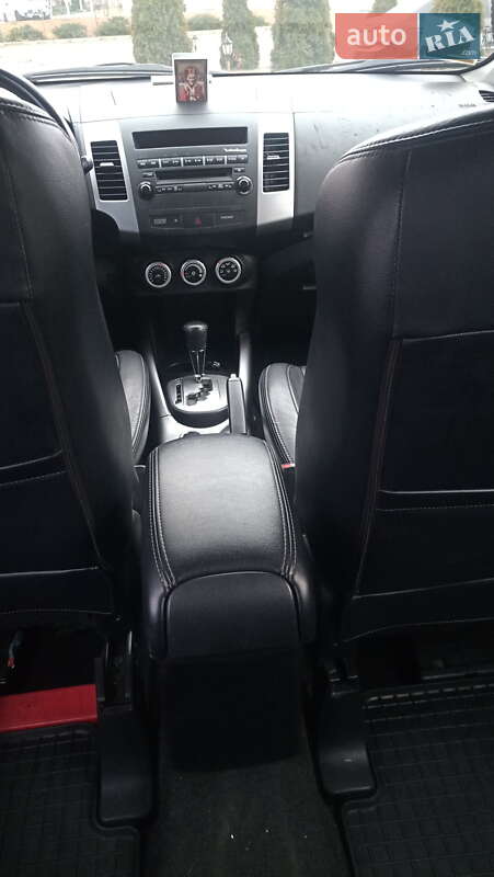Позашляховик / Кросовер Mitsubishi Outlander XL 2008 в Чорноморську