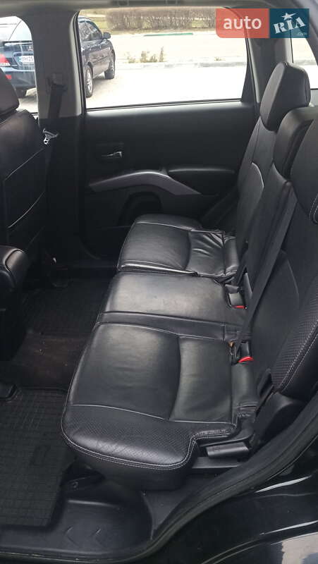 Позашляховик / Кросовер Mitsubishi Outlander XL 2008 в Чорноморську