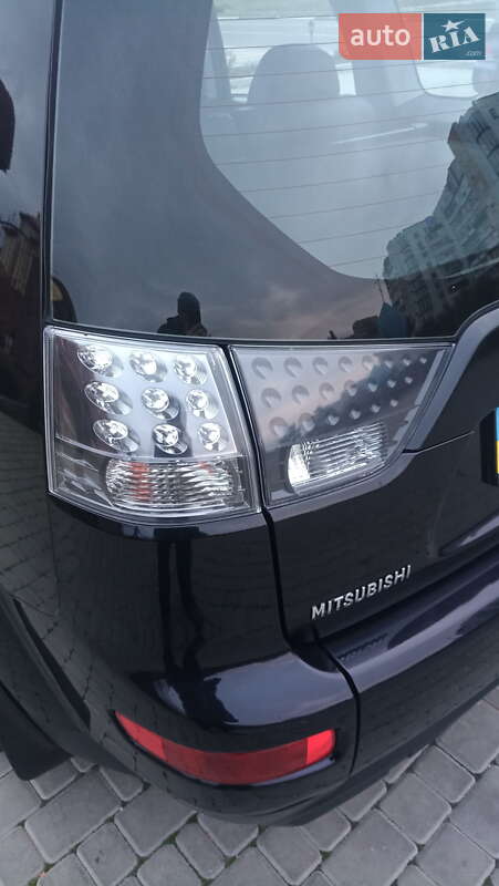 Позашляховик / Кросовер Mitsubishi Outlander XL 2008 в Чорноморську