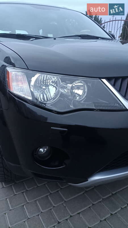 Позашляховик / Кросовер Mitsubishi Outlander XL 2008 в Чорноморську