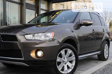 Внедорожник / Кроссовер Mitsubishi Outlander XL 2012 в Дрогобыче