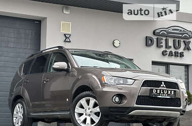 Внедорожник / Кроссовер Mitsubishi Outlander XL 2011 в Дрогобыче