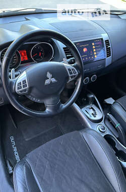 Позашляховик / Кросовер Mitsubishi Outlander XL 2008 в Сумах