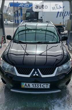 Позашляховик / Кросовер Mitsubishi Outlander XL 2007 в Києві