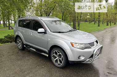 Внедорожник / Кроссовер Mitsubishi Outlander XL 2008 в Броварах