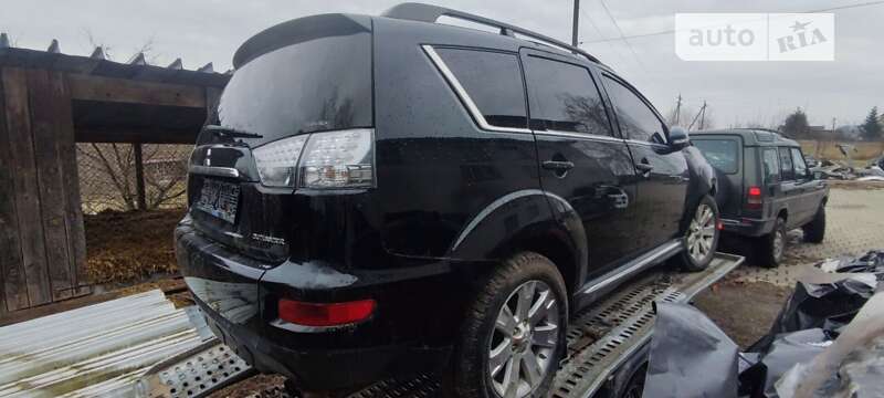 Позашляховик / Кросовер Mitsubishi Outlander XL 2010 в Львові