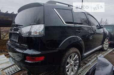 Позашляховик / Кросовер Mitsubishi Outlander XL 2010 в Львові