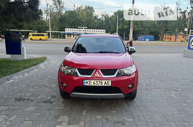 Внедорожник / Кроссовер Mitsubishi Outlander XL 2007 в Днепре