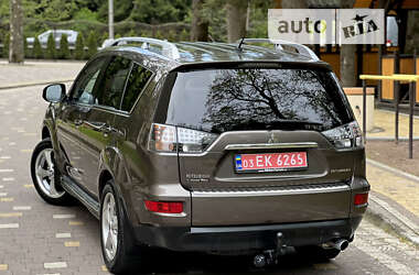 Внедорожник / Кроссовер Mitsubishi Outlander XL 2010 в Дрогобыче