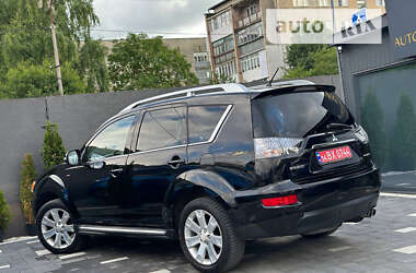 Позашляховик / Кросовер Mitsubishi Outlander XL 2010 в Дрогобичі