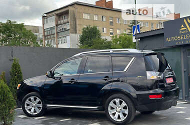 Позашляховик / Кросовер Mitsubishi Outlander XL 2010 в Дрогобичі