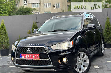 Позашляховик / Кросовер Mitsubishi Outlander XL 2010 в Дрогобичі