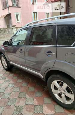 Внедорожник / Кроссовер Mitsubishi Outlander XL 2007 в 