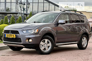 Внедорожник / Кроссовер Mitsubishi Outlander XL 2012 в Стрые