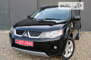 Позашляховик / Кросовер Mitsubishi Outlander XL 2009 в Трускавці