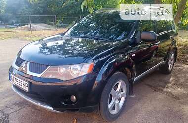 Позашляховик / Кросовер Mitsubishi Outlander XL 2008 в Калуші