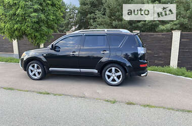 Внедорожник / Кроссовер Mitsubishi Outlander XL 2008 в Украинке