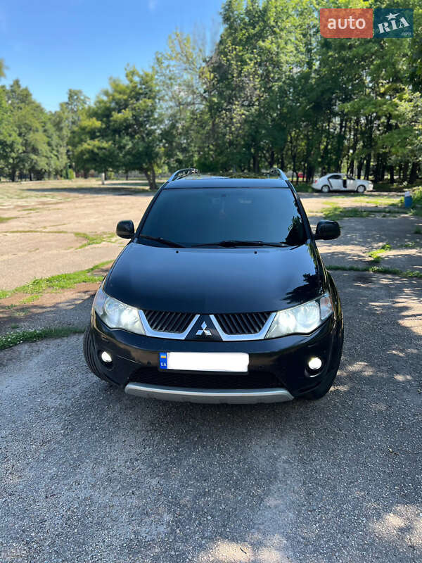 Внедорожник / Кроссовер Mitsubishi Outlander XL 2007 в Харькове