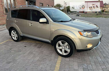 Внедорожник / Кроссовер Mitsubishi Outlander XL 2008 в Теофиполе