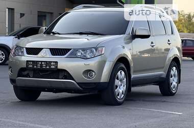 Внедорожник / Кроссовер Mitsubishi Outlander XL 2008 в Кривом Роге