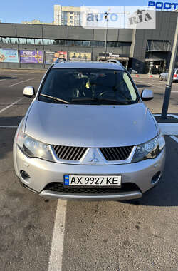 Позашляховик / Кросовер Mitsubishi Outlander XL 2007 в Харкові