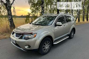 Позашляховик / Кросовер Mitsubishi Outlander XL 2008 в Мені