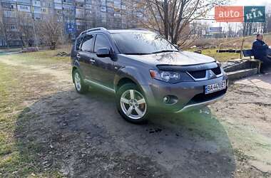 Внедорожник / Кроссовер Mitsubishi Outlander XL 2008 в Кропивницком