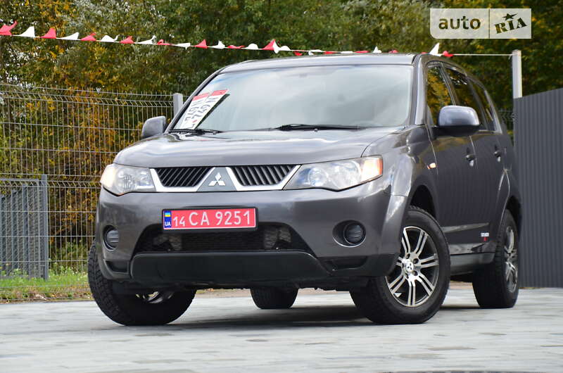 Позашляховик / Кросовер Mitsubishi Outlander XL 2008 в Дрогобичі