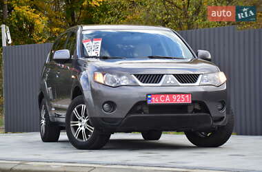 Позашляховик / Кросовер Mitsubishi Outlander XL 2008 в Дрогобичі