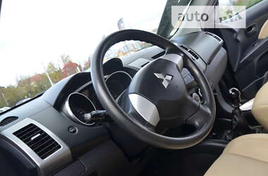 Позашляховик / Кросовер Mitsubishi Outlander XL 2008 в Дрогобичі