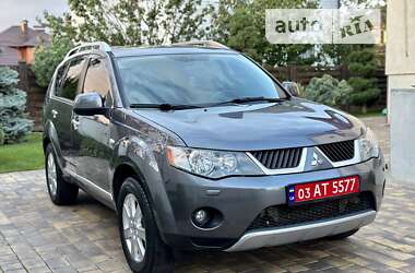 Позашляховик / Кросовер Mitsubishi Outlander XL 2009 в Вінниці