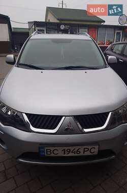 Внедорожник / Кроссовер Mitsubishi Outlander XL 2008 в Львове