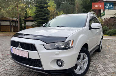 Позашляховик / Кросовер Mitsubishi Outlander XL 2010 в Дрогобичі