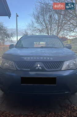 Позашляховик / Кросовер Mitsubishi Outlander XL 2007 в 