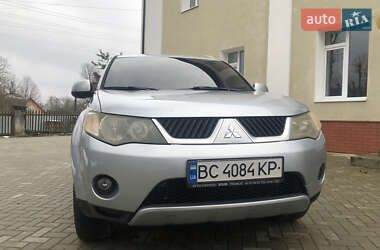 Позашляховик / Кросовер Mitsubishi Outlander XL 2008 в Турці