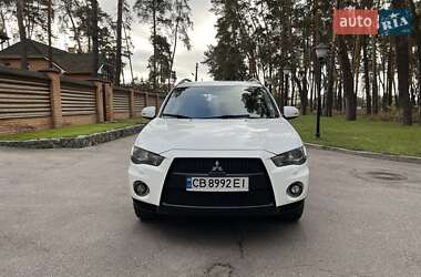 Внедорожник / Кроссовер Mitsubishi Outlander XL 2011 в 