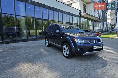 Позашляховик / Кросовер Mitsubishi Outlander XL 2008 в Рівному