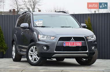 Позашляховик / Кросовер Mitsubishi Outlander XL 2012 в Дрогобичі