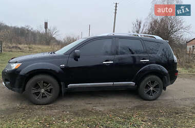 Внедорожник / Кроссовер Mitsubishi Outlander XL 2007 в Березане