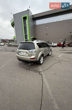 Внедорожник / Кроссовер Mitsubishi Outlander XL 2007 в Кривом Роге