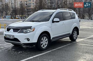 Позашляховик / Кросовер Mitsubishi Outlander XL 2008 в Броварах