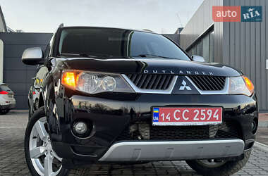 Позашляховик / Кросовер Mitsubishi Outlander XL 2008 в Дрогобичі