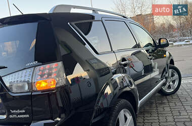 Позашляховик / Кросовер Mitsubishi Outlander XL 2008 в Дрогобичі