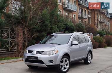 Позашляховик / Кросовер Mitsubishi Outlander XL 2008 в Дніпрі