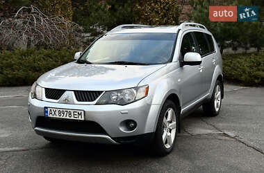 Позашляховик / Кросовер Mitsubishi Outlander XL 2008 в Полтаві