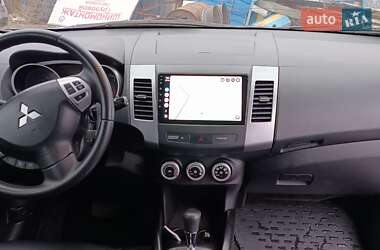 Позашляховик / Кросовер Mitsubishi Outlander XL 2008 в Запоріжжі