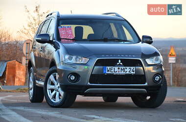 Внедорожник / Кроссовер Mitsubishi Outlander XL 2010 в Стрые