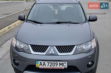 Позашляховик / Кросовер Mitsubishi Outlander XL 2008 в Дніпрі