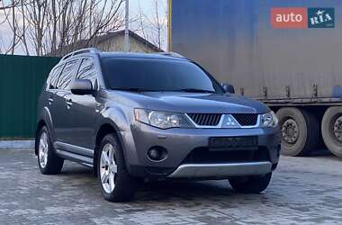 Позашляховик / Кросовер Mitsubishi Outlander XL 2010 в Дніпрі